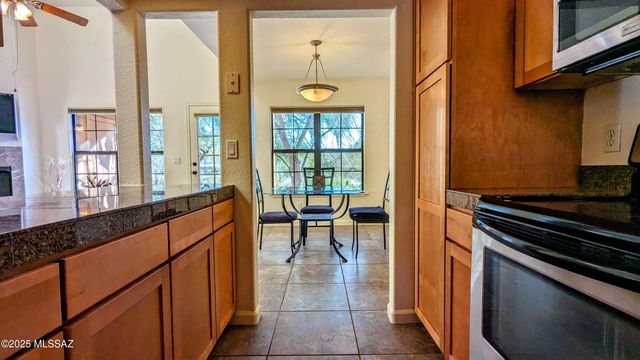 6651 N Campbell Ave Apt 146, Tucson, AZ 85718