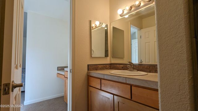 6651 N Campbell Ave Apt 146, Tucson, AZ 85718