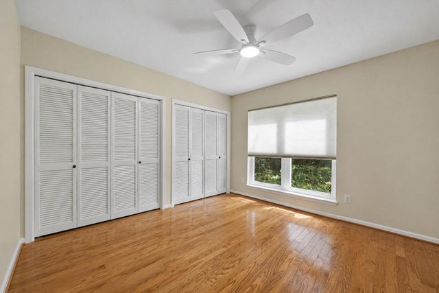 2238 S Piney Point Road 109, Houston, TX 77063
