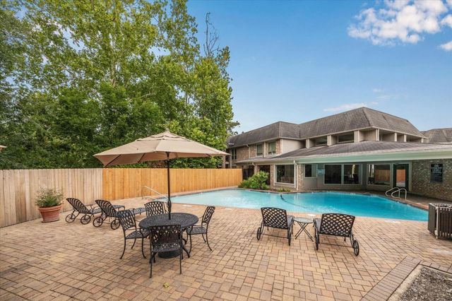 2238 S Piney Point Road 109, Houston, TX 77063