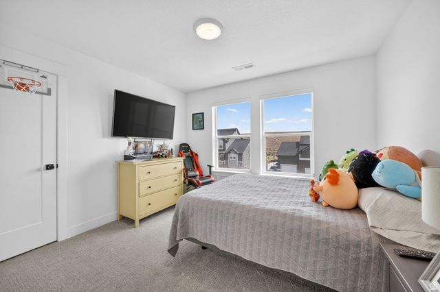 439 N HIGH RIDGE RD, Saratoga Springs, UT 84045