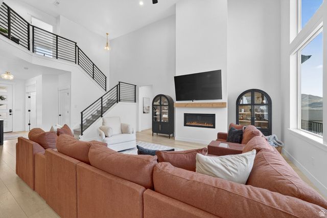 439 N HIGH RIDGE RD, Saratoga Springs, UT 84045