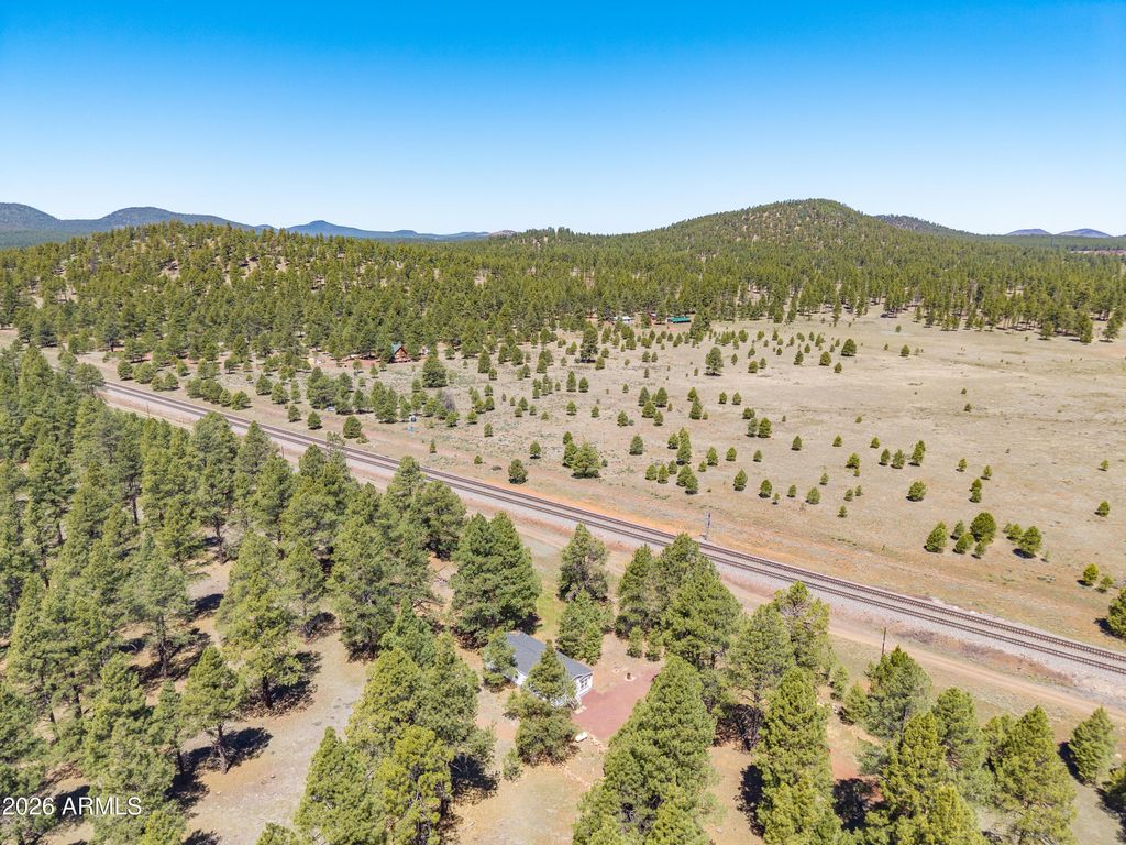 Image 21 of property listing at 5641 E GARLAND PRAIRIE Road, Williams, AZ 86046