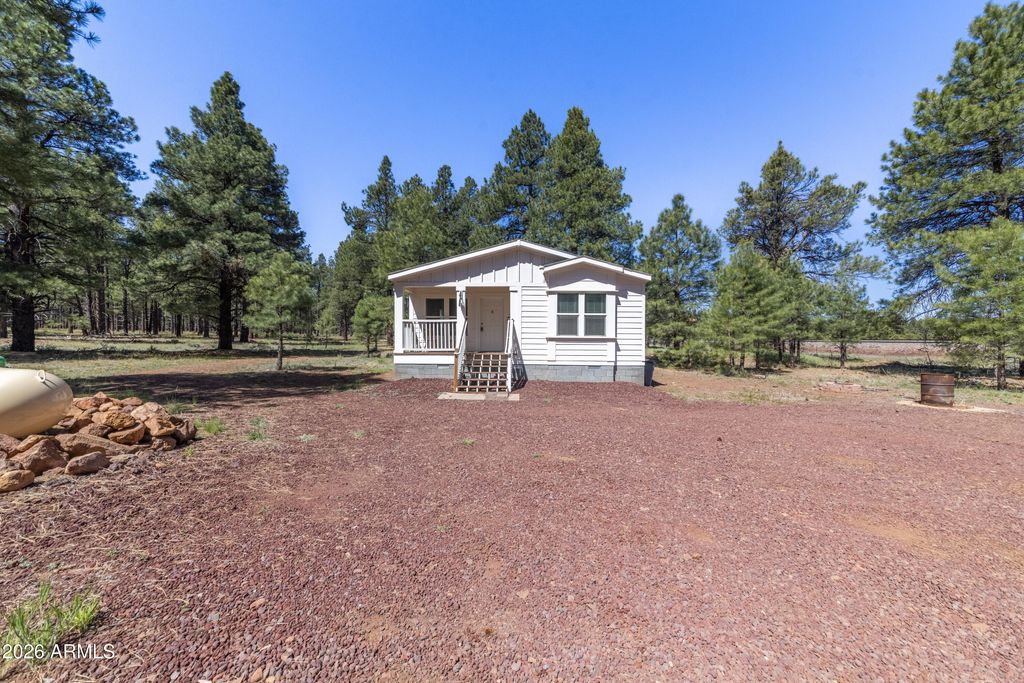 Image 22 of property listing at 5641 E GARLAND PRAIRIE Road, Williams, AZ 86046