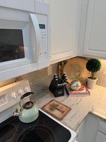 9391 Bridgeport Drive, West Palm Beach, FL 33411