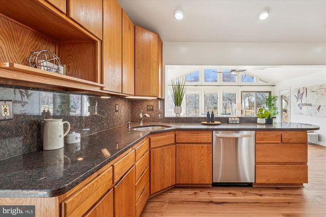 20444 ASPENWOOD LN, Montgomery Village, MD 20886