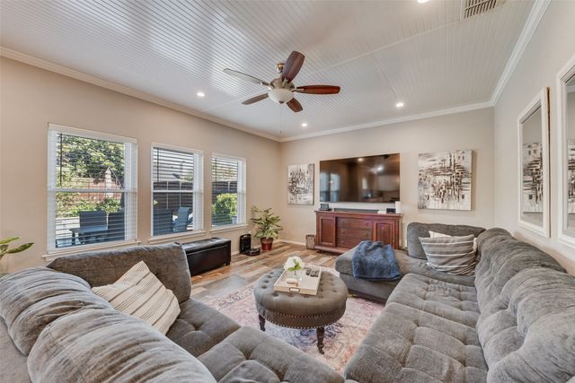 221 Wenrick Drive, Roanoke, TX 76262