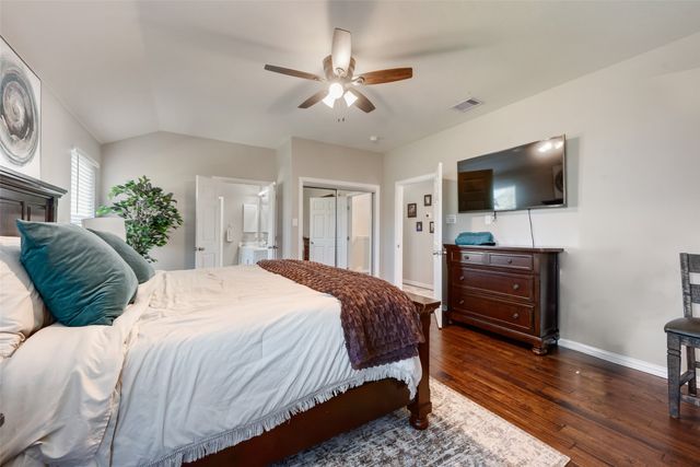 221 Wenrick Drive, Roanoke, TX 76262