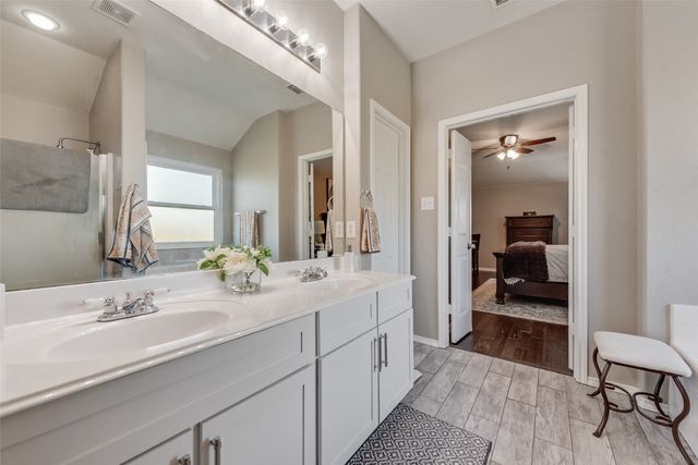 221 Wenrick Drive, Roanoke, TX 76262