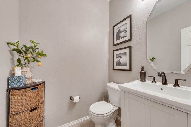 221 Wenrick Drive, Roanoke, TX 76262