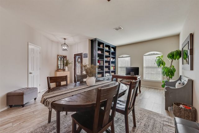 221 Wenrick Drive, Roanoke, TX 76262