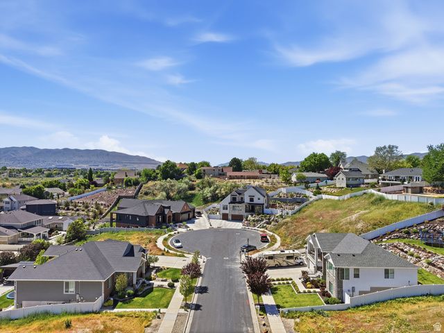 11704 S HALCOM DR, South Jordan, UT 84095