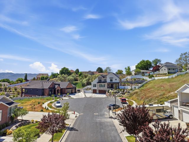 11704 S HALCOM DR, South Jordan, UT 84095