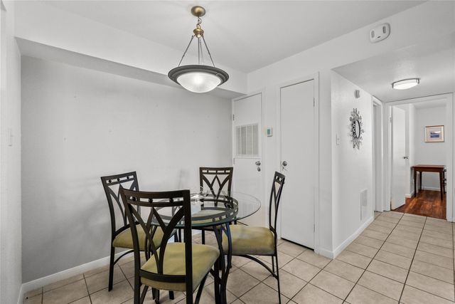 3506 Cove View Boulevard 1615, Galveston, TX 77554