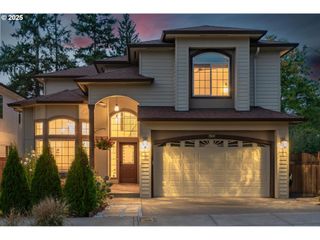 7831 Sw BIRCH St, Portland, OR 97223