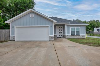 718 Commanche Drive, Fort Walton Beach, FL 32547