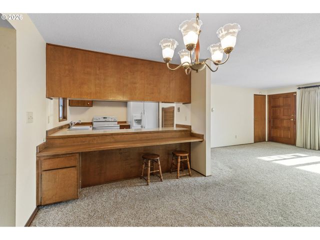 11935 Sw NORTH DAKOTA St, Tigard, OR 97223