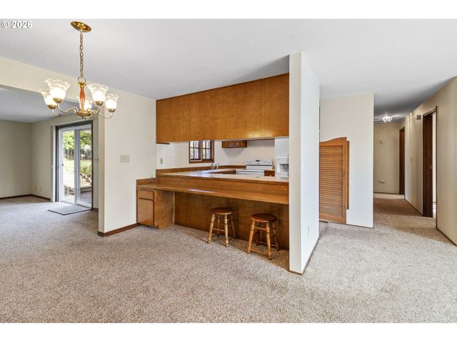 11935 Sw NORTH DAKOTA St, Tigard, OR 97223
