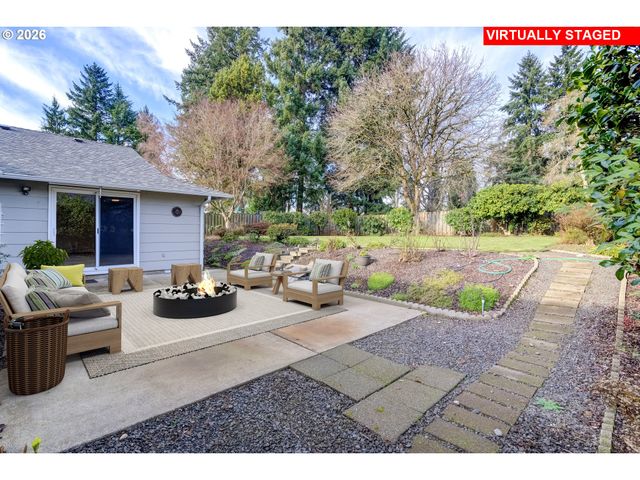 11935 Sw NORTH DAKOTA St, Tigard, OR 97223