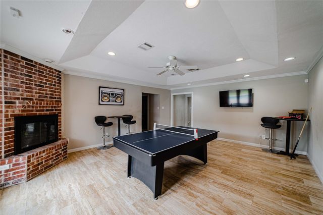 4319 Woodvalley Drive, Houston, TX 77096