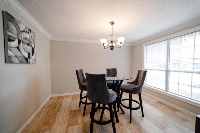 4319 Woodvalley Drive, Houston, TX 77096