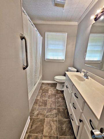 1429 6th Avenue Sw SW, Decatur, AL 35601