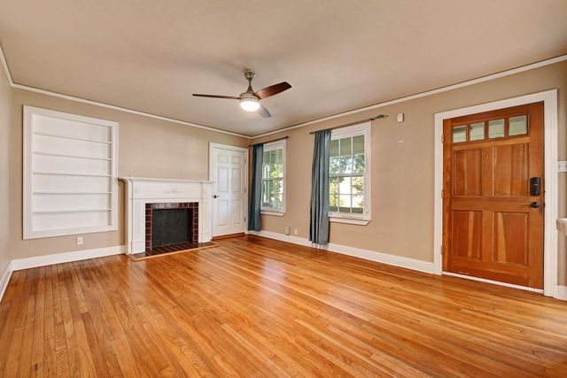 1601 Newfield LN, Austin, TX 78703