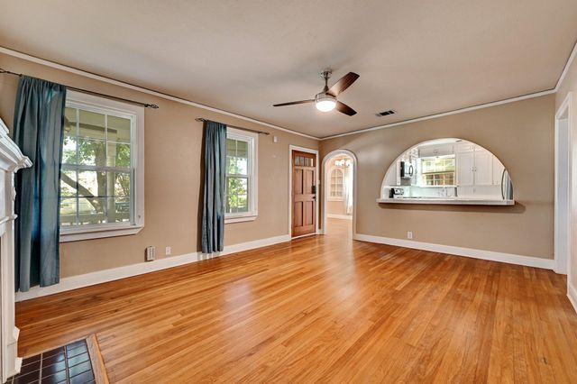 1601 Newfield LN, Austin, TX 78703