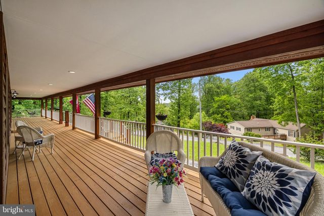 94 TOMAHAWK WAY, Linden, VA 22642