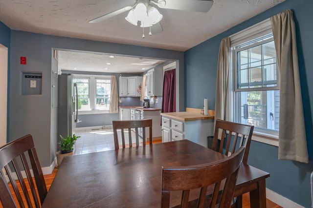 67 Brookline, Townsend, MA 01469