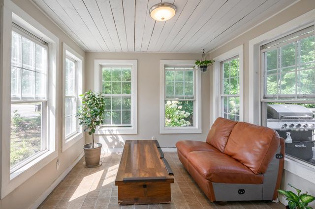 67 Brookline, Townsend, MA 01469