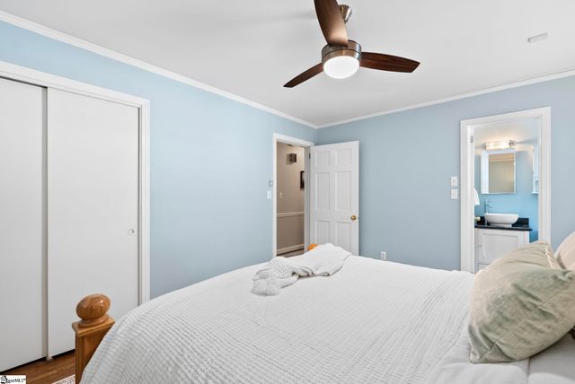 11 Barbara Avenue, Greenville, SC 29615