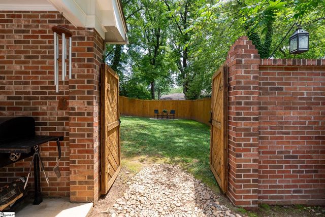 11 Barbara Avenue, Greenville, SC 29615