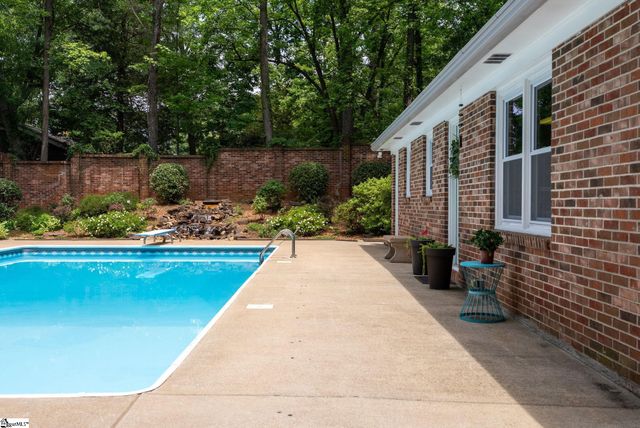 11 Barbara Avenue, Greenville, SC 29615
