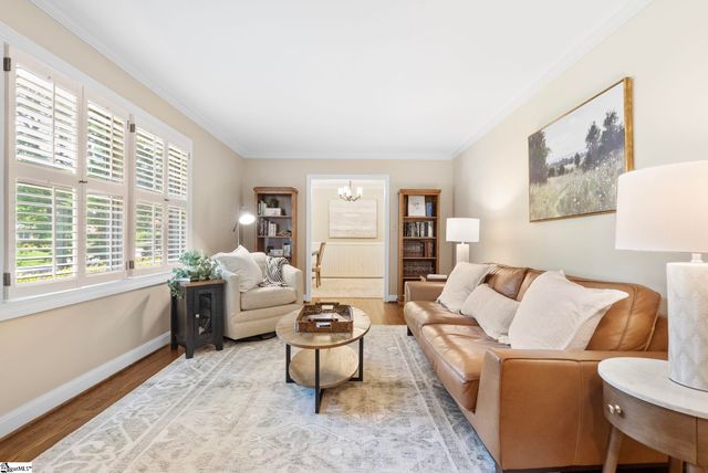11 Barbara Avenue, Greenville, SC 29615