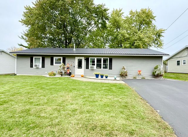 12 Tioga Lane, Plattsburgh, NY 12901