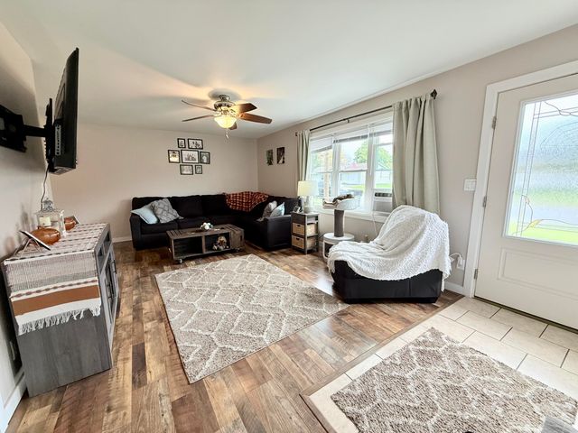 12 Tioga Lane, Plattsburgh, NY 12901