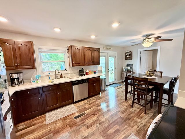 12 Tioga Lane, Plattsburgh, NY 12901