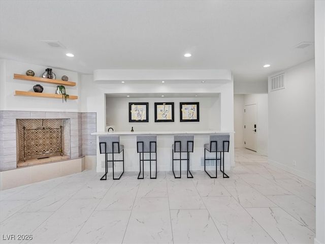 21 Sawgrass Court, Las Vegas, NV 89113