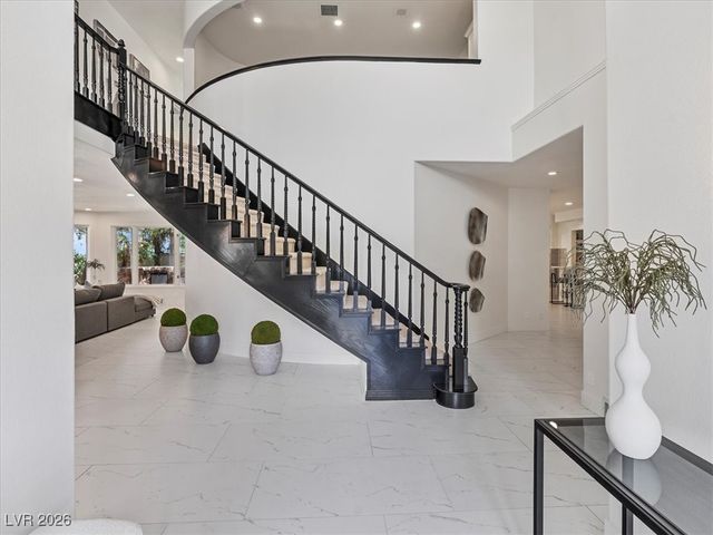 21 Sawgrass Court, Las Vegas, NV 89113