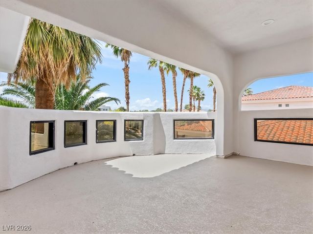 21 Sawgrass Court, Las Vegas, NV 89113