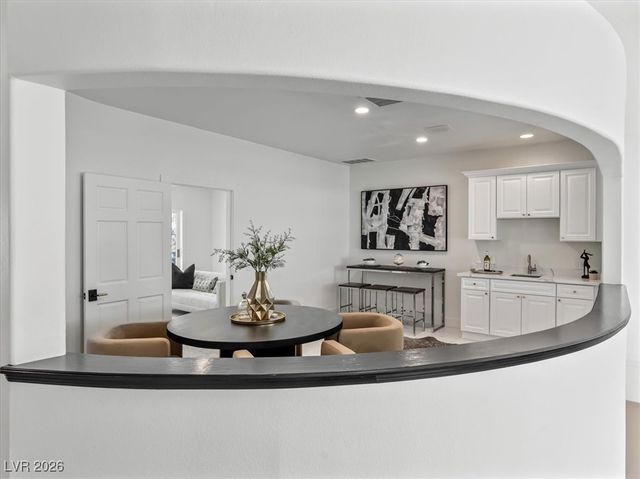 21 Sawgrass Court, Las Vegas, NV 89113