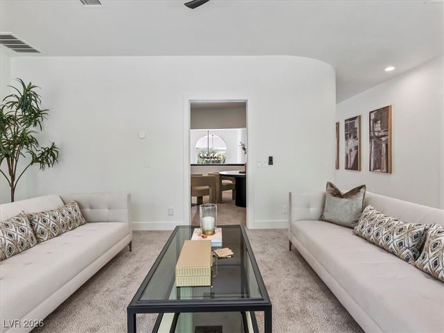 21 Sawgrass Court, Las Vegas, NV 89113