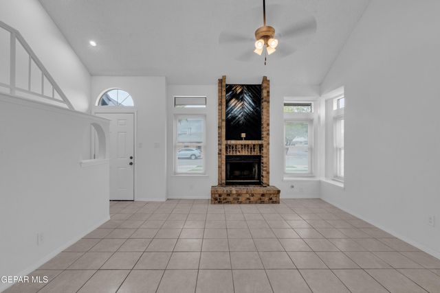 10916 Fort Worth Street, El Paso, TX 79924