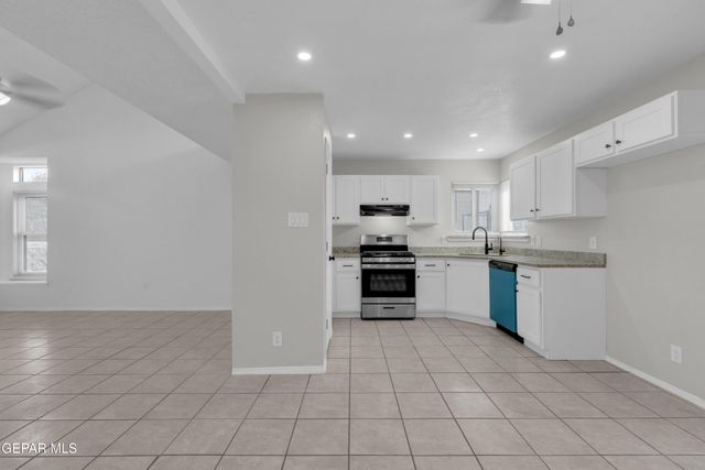 10916 Fort Worth Street, El Paso, TX 79924