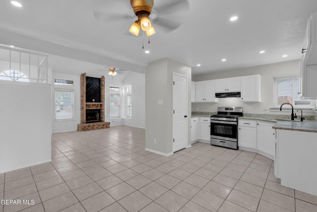 10916 Fort Worth Street, El Paso, TX 79924