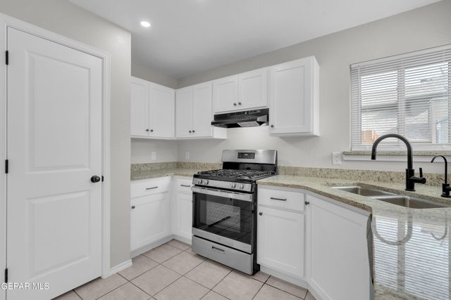 10916 Fort Worth Street, El Paso, TX 79924