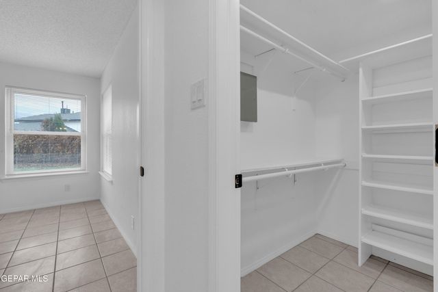 10916 Fort Worth Street, El Paso, TX 79924