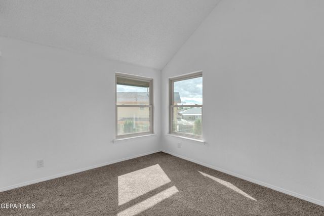 10916 Fort Worth Street, El Paso, TX 79924