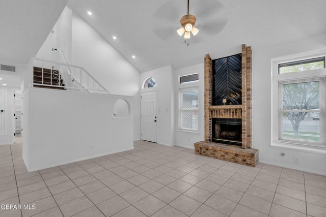 10916 Fort Worth Street, El Paso, TX 79924